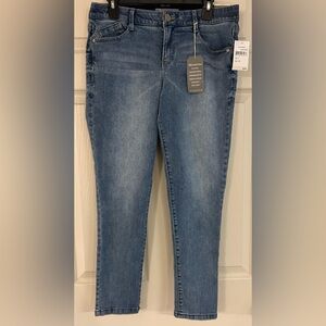 NEW Wit & Wisdom Absolution Ankle Skimmer Ankle Jeans Light Blue Size 8